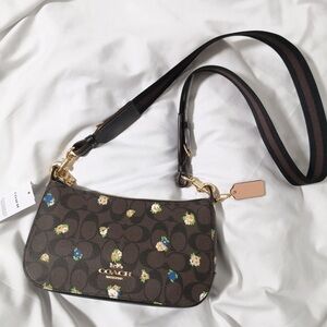 Coach Jes Baguette Crossbody Bag with Vintage Rose pattern 🌹